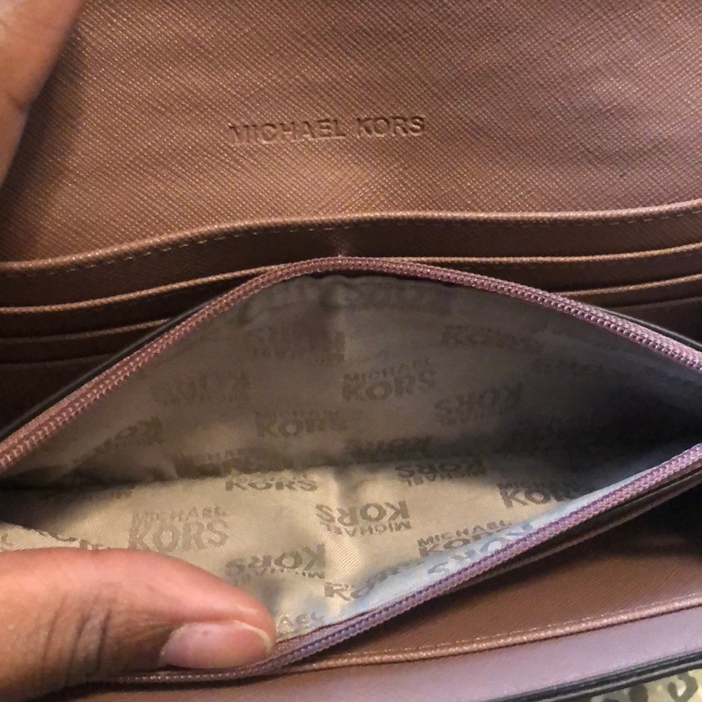 Michael Kors wallet - Picture 4 of 4